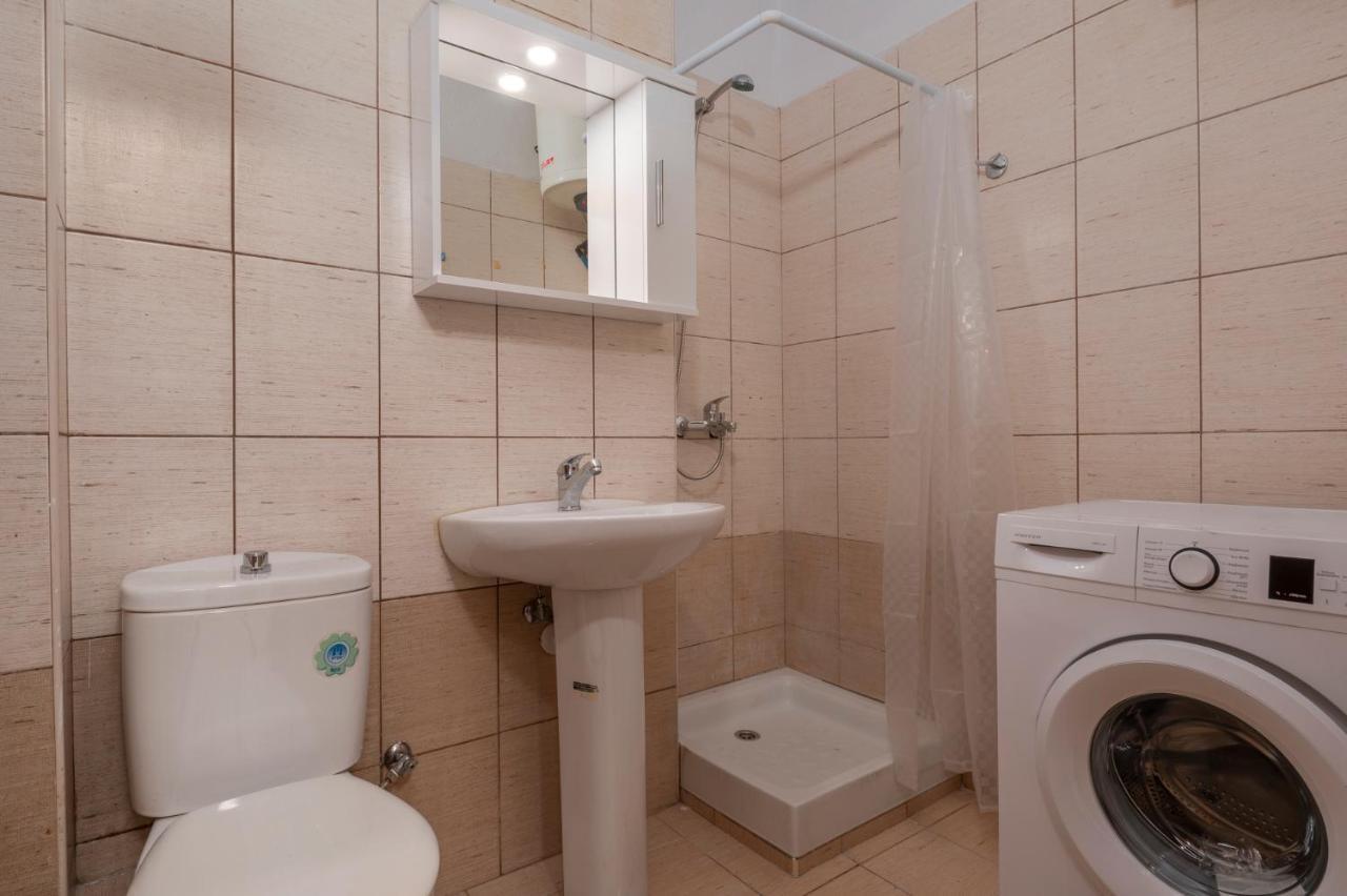 Kosmos Sevice Family Center 4a Appartement
