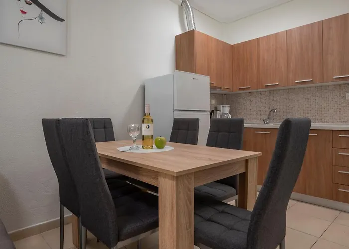 Kosmos Sevice Apartment Family City Center 4A