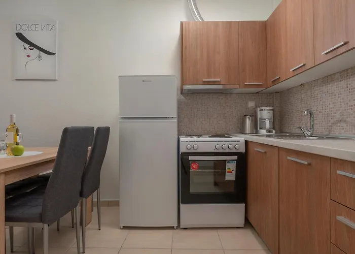Kosmos Sevice Apartment Family City Center 4A